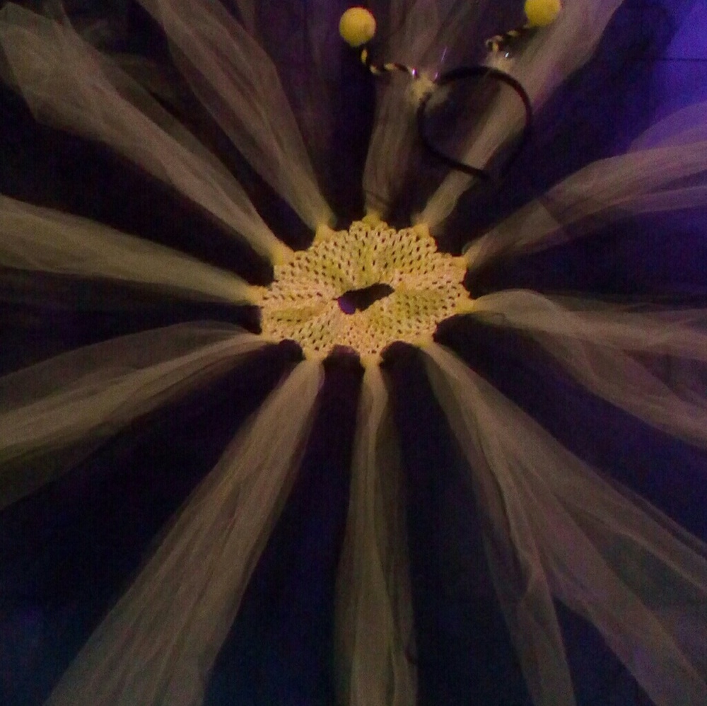 Handmade lil honey bee tutu set - Picture 2 of 3